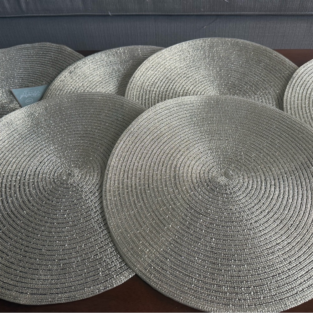 Light Gold Round Placemats Set